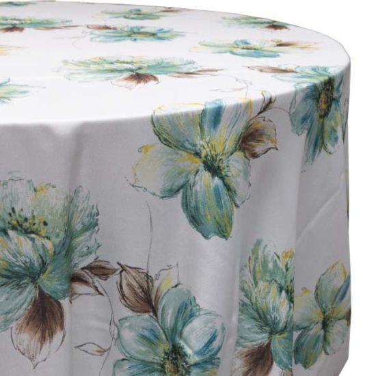 Primavera Emerald vibrant emerald green textured round tablecloth with subtle linen pattern for elegant wedding and event table décor rental