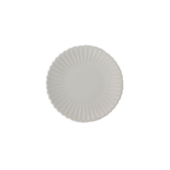 White petal-rim dessert plate with radiating ridges and a smooth center, small round plate on a white background