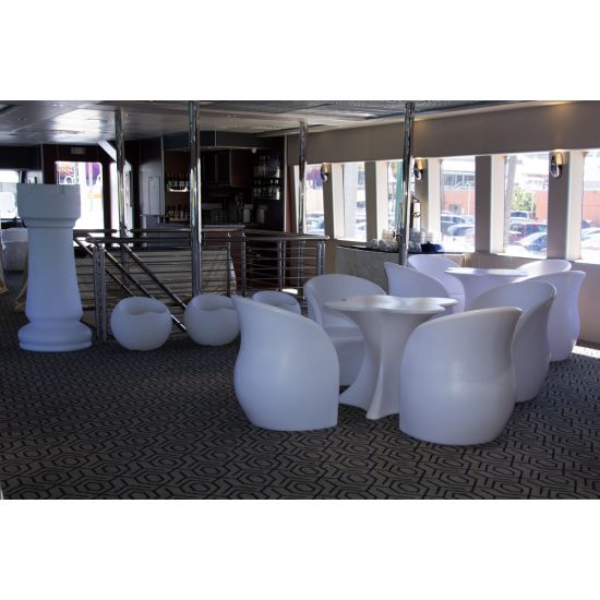 White South Beach modern accent seat with curved back and open base, sleek lounge seating rental for weddings, parties, and events.